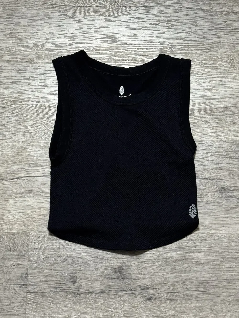Free People Movement XS Black Crop Top Sleeveless Stretch EUC Tank Top Cropped
